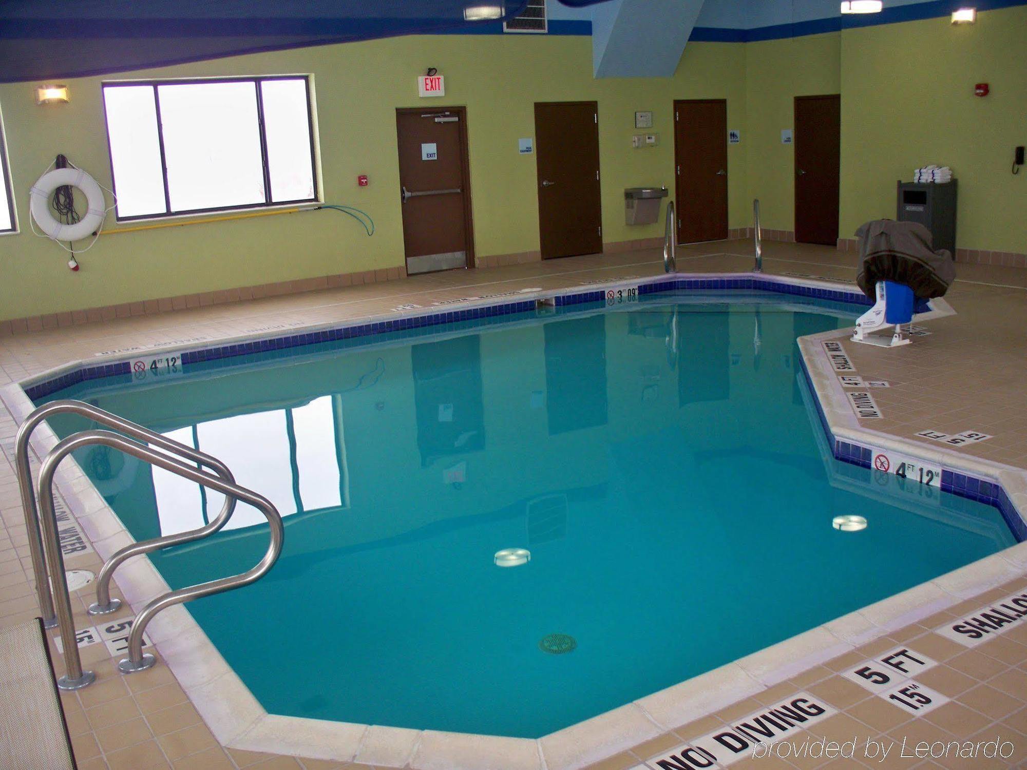 Holiday Inn Express And Suites Kittanning, An Ihg Hotel Exteriör bild