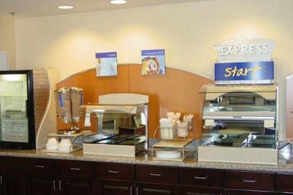 Holiday Inn Express And Suites Kittanning, An Ihg Hotel Exteriör bild